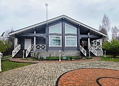 #1403. Туровино. Усадьба 255 м2 с участком 50 соток на 1-й линии Медведицы.